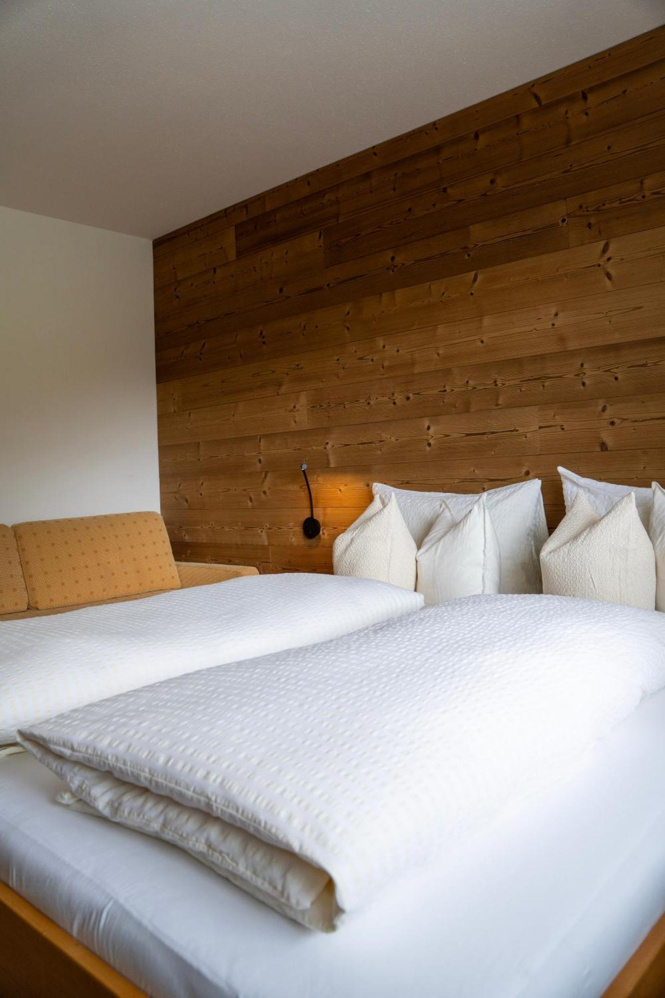 Berghaus Schafer Hotel Faschina Ngoại thất bức ảnh